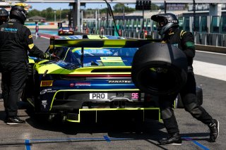 #96 - Rutronik Racing – Patric NIEDERHAUSER – Sven MULLER – Porsche 911 GT3 R (992) 