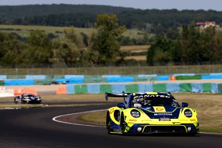 #96 - Rutronik Racing – Patric NIEDERHAUSER – Sven MULLER – Porsche 911 GT3 R (992) 