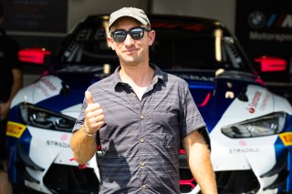 Pitwalk and autograph session