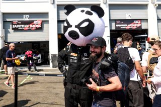 Fans pit walk and autograph session