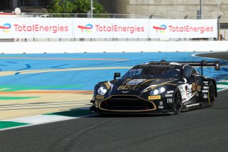 #34 - Walkenhorst Motorsport - David PITTARD - Henrique CHAVES - Ross GUNN - Aston Martin Vantage AMR GT3 EVO