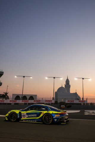 #96 - Rutronik Racing - Patric NIEDERHAUSER - Sven MÜLLER - Julien ANDLAUER - Porsche 911 GT3 R (992)