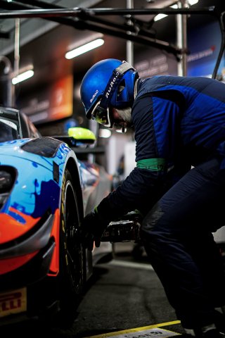 #158 - Garage 59 - Mark SANSOM - James BALDWIN - Nicolai KJAERGAARD - McLaren 720S GT3 EVO 