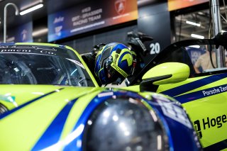 #97 - Rutronik Racing - Dustin BLATTNER - Dennis MARSCHALL - Loek HARTOG - Porsche 911 GT3 R (992) 