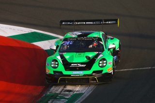 #55 - Dinamic GT - Theo NOUET - Jop RAPPANGE - Felice JELMINI - Porsche 911 GT3 R (992)