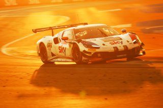 #93 - Sky Tempesta Racing - Christopher FROGGATT - Jonathan HUI - Eddie CHEEVER - Ferrari 296 GT3