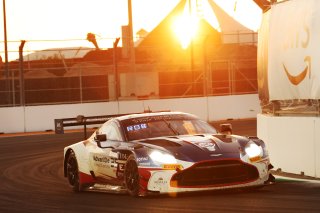 #35 - Walkenhorst Motorsport - Romain LEROUX - Lorcan HANAFIN - Maxime ROBIN - Aston Martin Vantage AMR GT3 EVO 