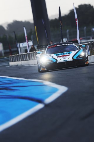 #23 - Team RJN - McLaren 720S GT3 EVO