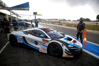 #23 - Team RJN - McLaren 720S GT3 EVO
