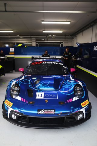 #97 - Rutronik Racing - Porsche 911 GT3 R (992)