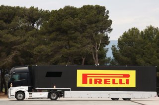 Teams and partners arrive at the circuit