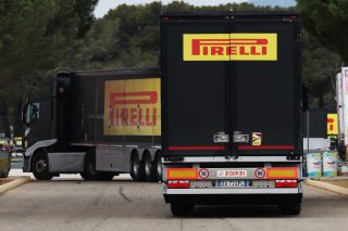 Teams and partners arrive at the circuit