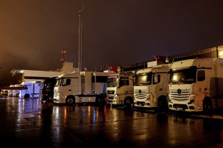 Teams arrive at the circuit