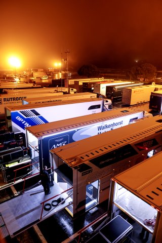 Teams arrive at the circuit