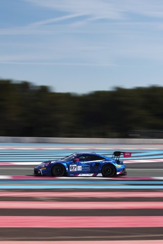 #97 - Rutronik Racing - Antares AU - Morris SCHURING - Loek HARTOG - Porsche 911 GT3 R (992)
