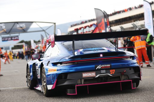 #97 - Rutronik Racing - Antares AU - Morris SCHURING - Loek HARTOG - Porsche 911 GT3 R (992) | SRO / JEP