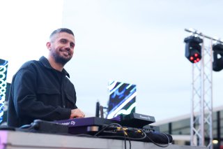 DJ in the Fanzone