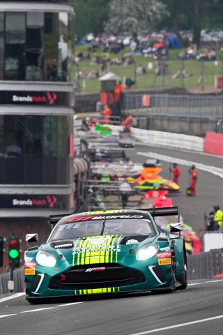 #21 - Comtoyou Racing - Jaime DAY - Kobe PAUWELS - Aston Martin Vantage AMR GT3 EVO 