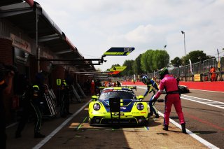 #96 - Rutronik Racing - Sven MULLER - Patric NIEDERHAUSER - Porsche 911 GT3 R (992) 