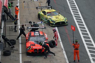 #32 - Team WRT - Charles WEERTS - Kelvin VAN DER LINDE - BMW M4 GT3 EVO 