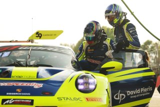 #97 - Rutronik Racing - Loek HARTOG - Eshan PIERIS - Porsche 911 GT3 R (992)