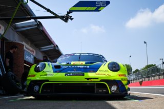 #96 - Rutronik Racing - Sven MULLER - Patric NIEDERHAUSER - Porsche 911 GT3 R (992) 