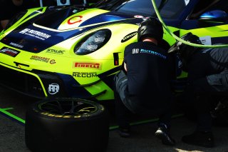 #96 - Rutronik Racing - Sven MULLER - Patric NIEDERHAUSER - Porsche 911 GT3 R (992) 