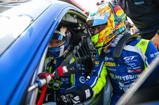 #96 - Rutronik Racing - Sven MULLER - Patric NIEDERHAUSER - Porsche 911 GT3 R (992) 