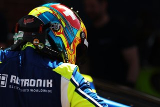 #96 - Rutronik Racing - Sven MULLER  - Porsche 911 GT3 R (992) 