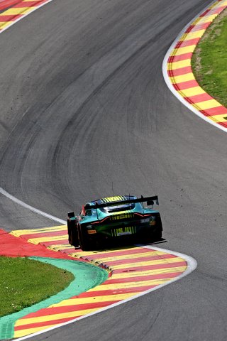 #21 - Comtoyou Racing - Nicolas BAERT - Kobe PAUWELS - Jamie DAY - Xavier MAASSEN - Aston Martin Vantage AMR GT3 EVO