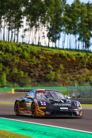#22 - Schumacher CLRT - Morris SCHURING - Ayhancan GUVEN - Klaus BACHLER - Porsche 911 GT3 R (992)