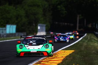 #18 - Dinamic GT - Matt CAMPBELL - Bastian BUUS - Mathieu JAMINET - Porsche 911 GT3 R (992)
