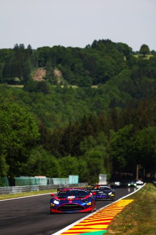 #33 - Verstappen.com Racing - Thierry VERMEULEN - Chris LULHAM - Harry KING - Aston Martin Vantage AMR GT3 EVO