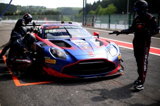 #33 - Verstappen.com Racing - Thierry VERMEULEN - Chris LULHAM - Harry KING - Aston Martin Vantage AMR GT3 EVO