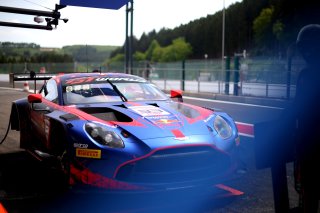 #33 - Verstappen.com Racing - Thierry VERMEULEN - Chris LULHAM - Harry KING - Aston Martin Vantage AMR GT3 EVO