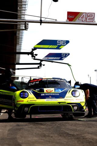 #96 - Rutronik Racing - Patric NIEDERHAUSER - Sven MULLER  - Alessio PICARIELLO - Porsche 911 GT3 R (992)