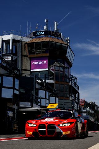 #992 - Paradine Competition - James KELLETT - Pedro EBRAHIM - Charles CLARK - Maxime OOSTEN - BMW M4 GT3 EVO