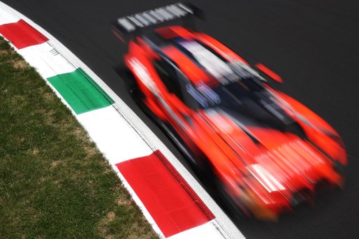 #32 - Team WRT - Kelvin VAN DER LINDE - Charles WEERTS - Ugo DE WILDE - BMW M4 GT3 EVO | SRO / JEP