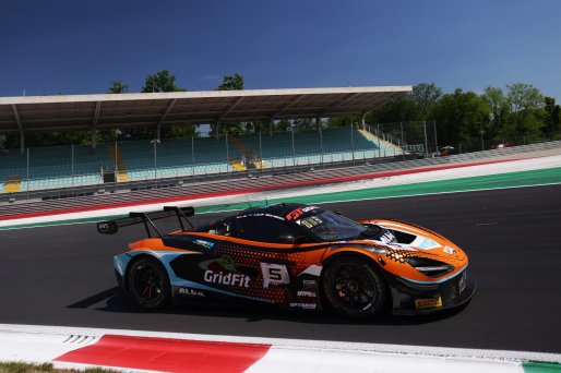 #5 - Optimum Motorsport - Largim ALI - James ALLEN - Michael PORTER - McLaren 720S GT3 EVO | SRO / JEP