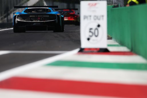 #74 - Kessel Racing - Dustin BLATTNER - Conrad LAURSEN - Dennis MARSCHALL - Ferrari 296 GT3 | SRO / JEP