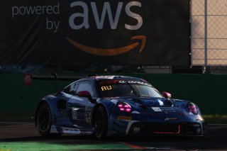 #97 - Rutronik Racing - Loek HARTOG - Antares AU - Porsche 911 GT3 R (992)