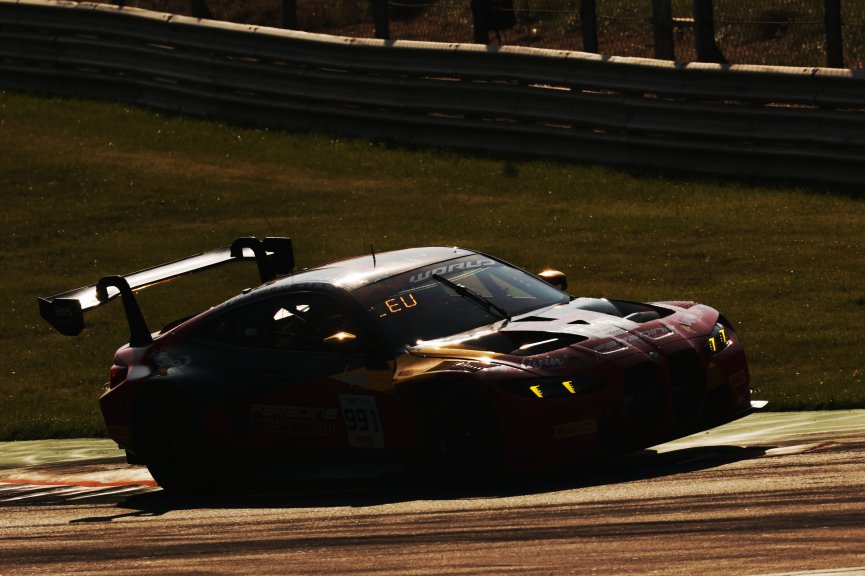 #991 - Paradine Competition - Ashley SUTTON - Sean GELAEL - Darren LEUNG - BMW M4 GT3 EVO