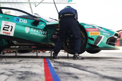 #21 - Comtoyou Racing - Nicolas BAERT - Jamie DAY - Kobe PAUWELS - Aston Martin Vantage AMR GT3 EVO | SRO / JEP