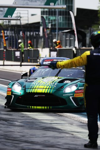 #21 - Comtoyou Racing - Nicolas BAERT - Jamie DAY - Kobe PAUWELS - Aston Martin Vantage AMR GT3 EVO