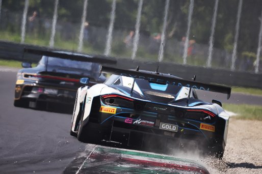 #23 - Team RJN - Reece BARR - Tommy FOSTER - Alex BUNCOMBE - McLaren 720S GT3 EVO | SRO / JEP