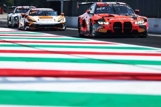 #32 - Team WRT - Kelvin VAN DER LINDE - Charles WEERTS - Ugo DE WILDE - BMW M4 GT3 EVO | SRO / JEP