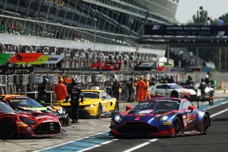 #33 - Verstappen.com Racing - Harry KING - Chris LULHAM - Thierry VERMEULEN - Aston Martin Vantage AMR GT3 EVO 