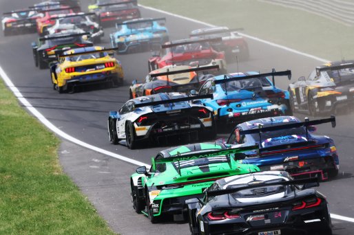#54 - Dinamic GT - Jop RAPPANGE - Mikkel PEDERSEN - Frederico AL RIFAI - Porsche 911 GT3 R (992) | SRO / JEP