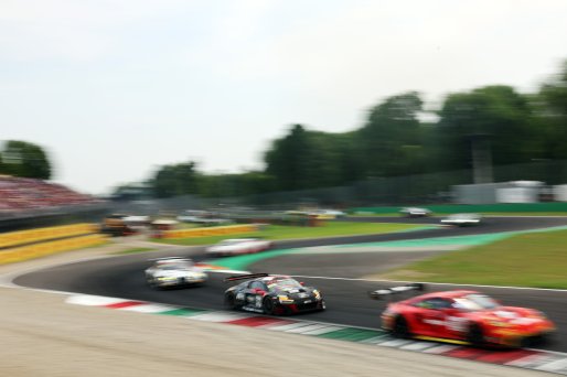 #88 - Tresor Attempto Racing - Leonardo MONCINI - Riccardo CAZZANIGA - Sebastian OGAARD - Audi R8 LMS GT3 EVO II | SRO / JEP