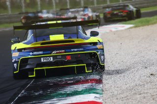 #96 - Rutronik Racing - Sven MULLER - Patric NIEDERHAUSER - Alessio PICARIELLO - Porsche 911 GT3 R (992)